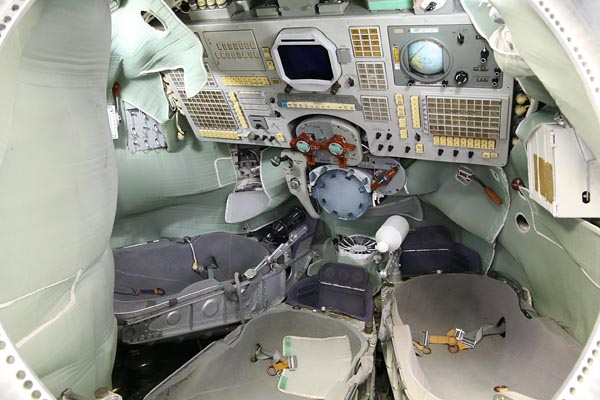 Interior of descent module of Soyuz T-3, 2007-04 (C) Seiji Yoshimoto