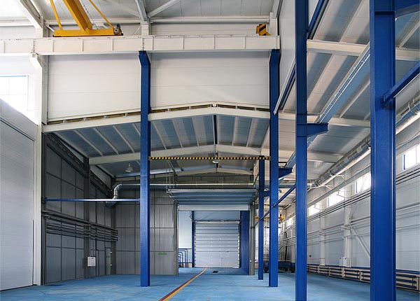 Unloading and Storage Area of Satellite Processing Facility, Yasny, 2006-07 (C) Seiji Yoshimoto