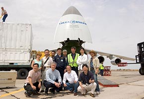 Transportation to Yubileiry Airfield, Baikonur, 2005-06 (C) Seiji Yoshimoto