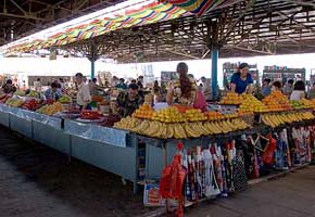 Market, Baikonur, (C) Seiji Yoshimoto