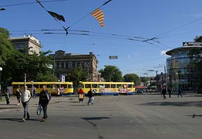 Central Part of Dnepropetrovsk, 2004-09, (C) Seiji Yoshimoto