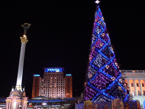 Independent Square, Kiev, 2007-01 (C) Anastasia Berezhnaya