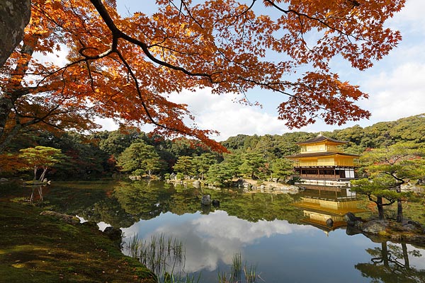 Kinkakuji Temple, Kyoto 2007-11 (C) Seiji Yoshimoto