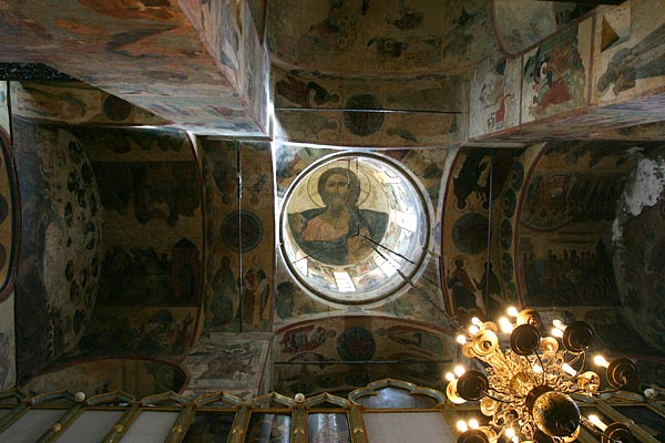 Interior of Cathedral, Kremlin, Moscow, 2004-05 (C) Seiji Yoshimoto