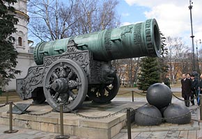 In Kremlin, Moscow, 2005-04 (C) Seiji Yoshimoto