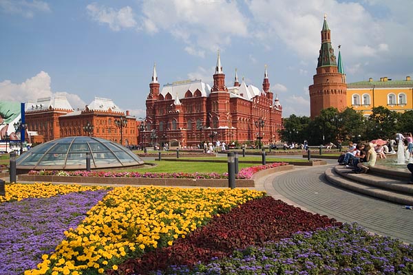 Alexandrovsky Garden, Moscow, 2006-07 (C) Seiji Yoshimoto