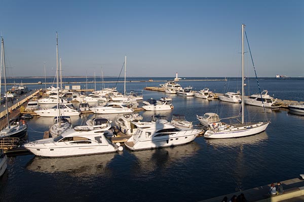 Sail Boat in Odessa Harbor, 2006-10 (C) Seiji Yoshimoto