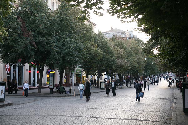 Deribasovskaya Street, Odessa, 2006-10 (C) Seiji Yoshimoto