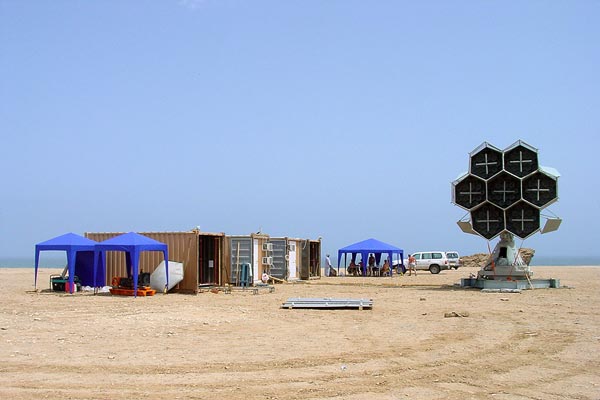 Transportable Tracking Station in Oman for Dnepr Launch, (C) Yuzhnoye