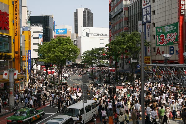 Shibuya, Tokyo, 2006-05, (C) Seiji Yoshimoto