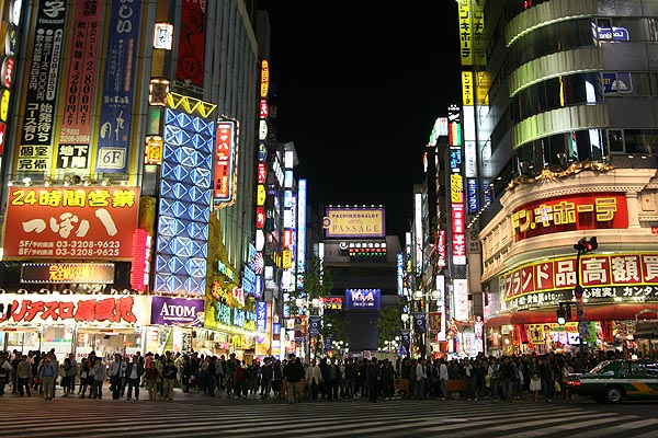 Kabukicho, Shinjyuku, Tokyo, 2006-05, (C) Seiji Yoshimoto