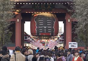 Sensoji Temple, Tokyo, 2006-01, (C) Seiji Yoshimoto