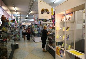 Shopping Area, Yasny, 2006-07 (C) Seiji Yoshimoto