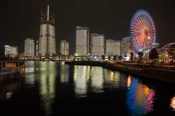 Full Illumination of Minatomirai 21, Yokohama, 2006-12 (C) Seiji Yoshimoto