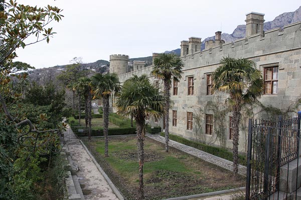 Botanical Garden near Yalta, (C) Seiji Yoshimoto